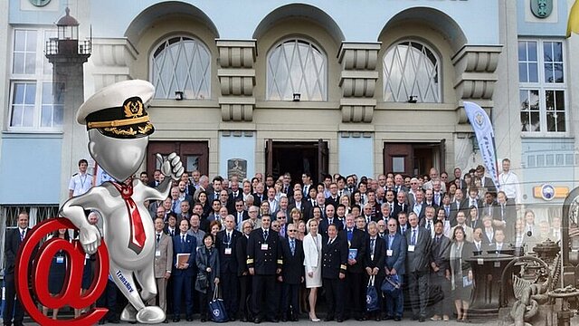 Uczestnicy Konferencji TransNav 2025